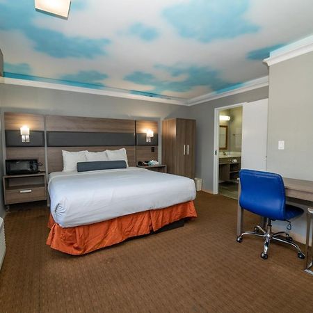 Hollywood Palms Inns & Suites Лос-Анджелес Екстер'єр фото