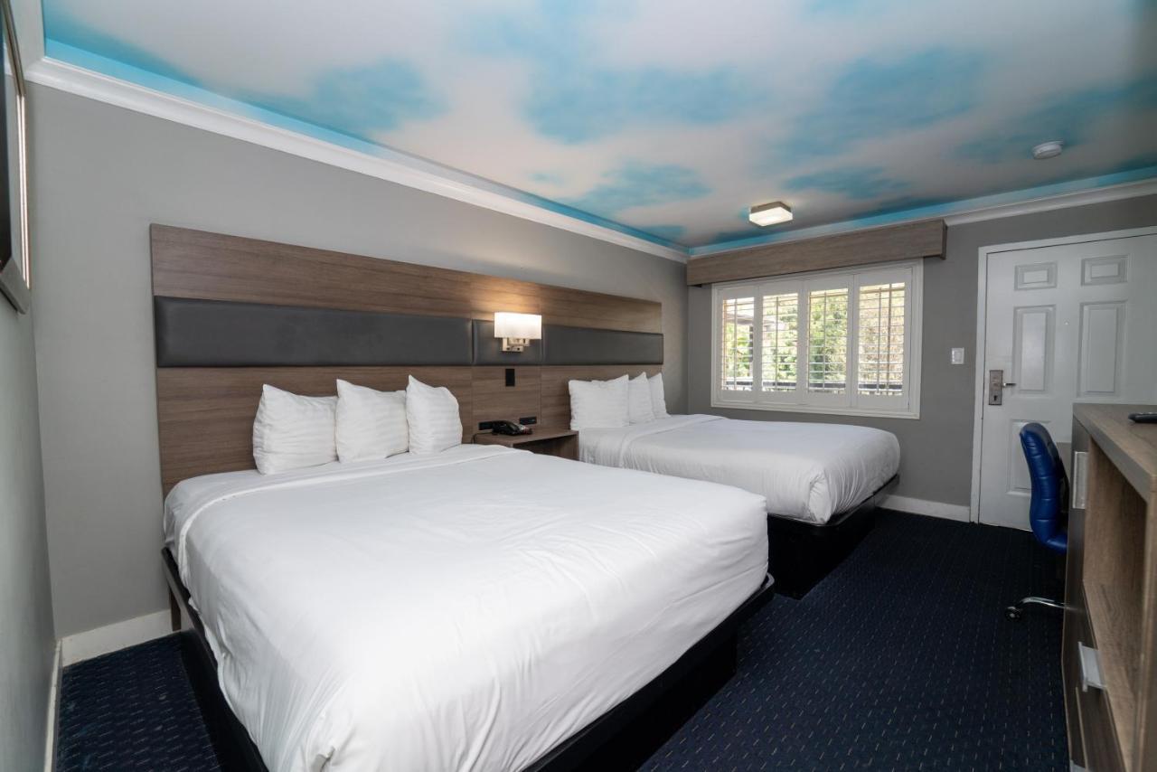 Hollywood Palms Inns & Suites Лос-Анджелес Екстер'єр фото