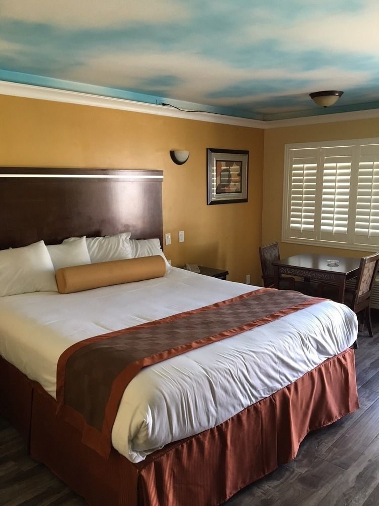 Hollywood Palms Inns & Suites Лос-Анджелес Екстер'єр фото